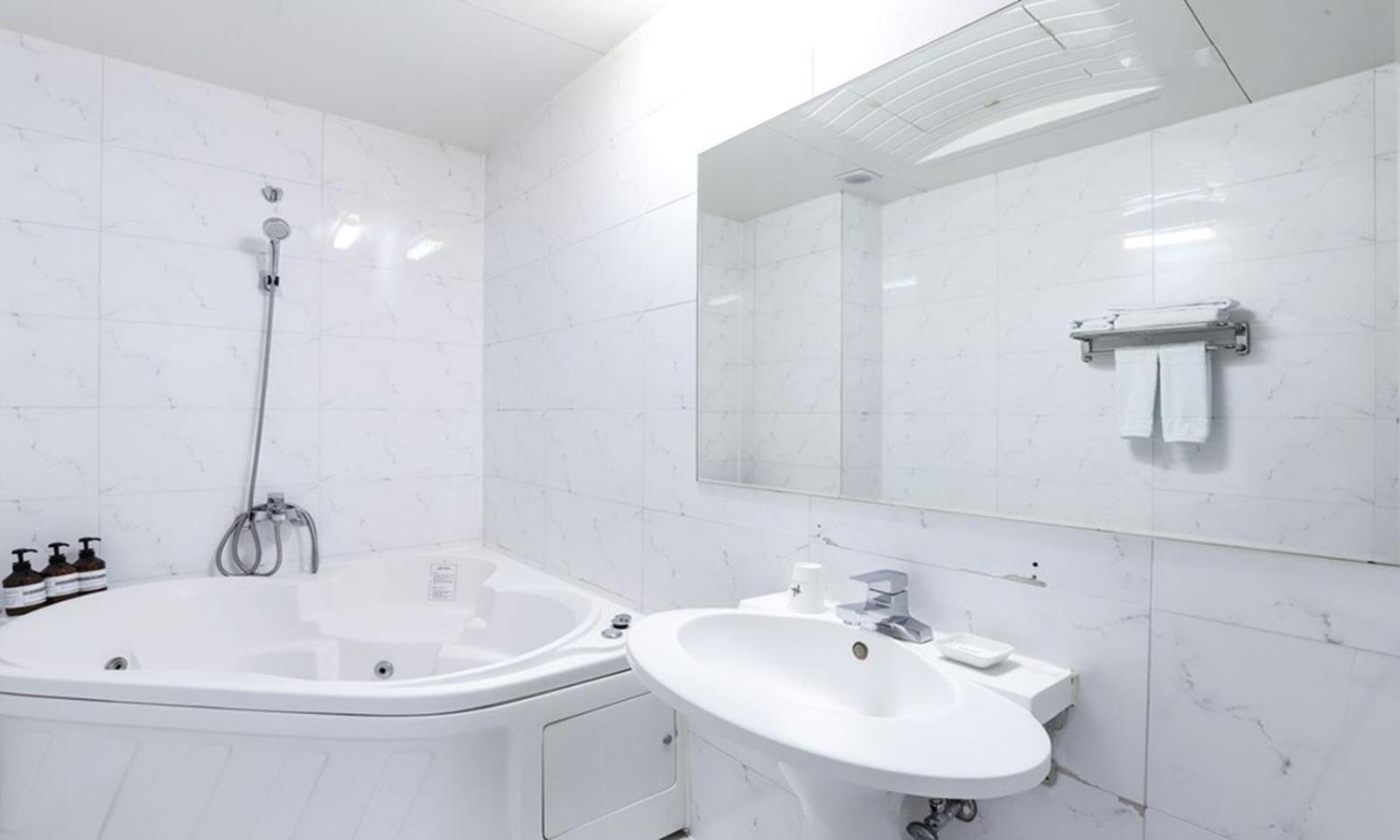 Gumi Time Hotel Dış mekan fotoğraf