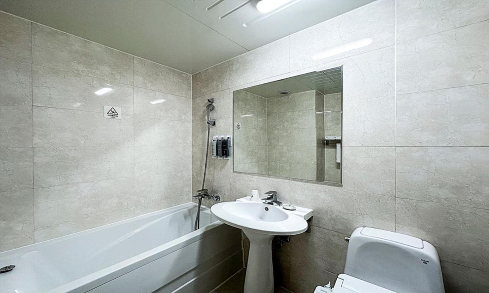 Gumi Time Hotel Dış mekan fotoğraf